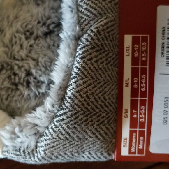 Wondershop for Target slipper socks - Picture 2 of 7